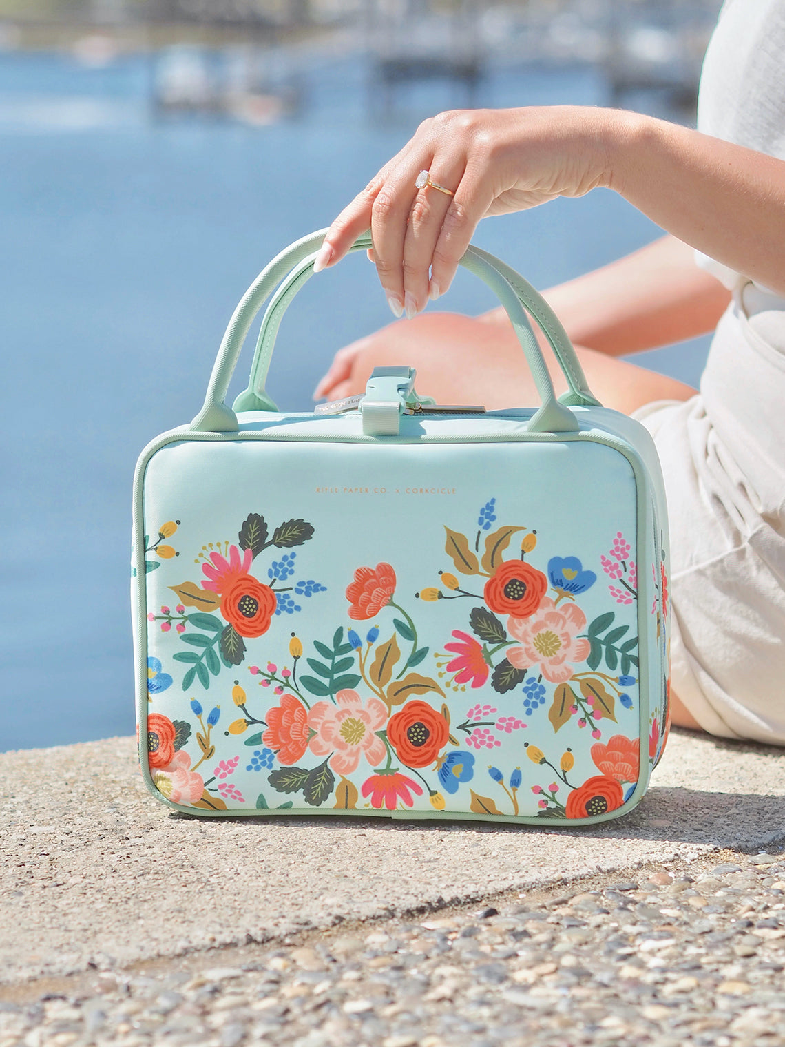 Mint Lively Floral Lunchbox