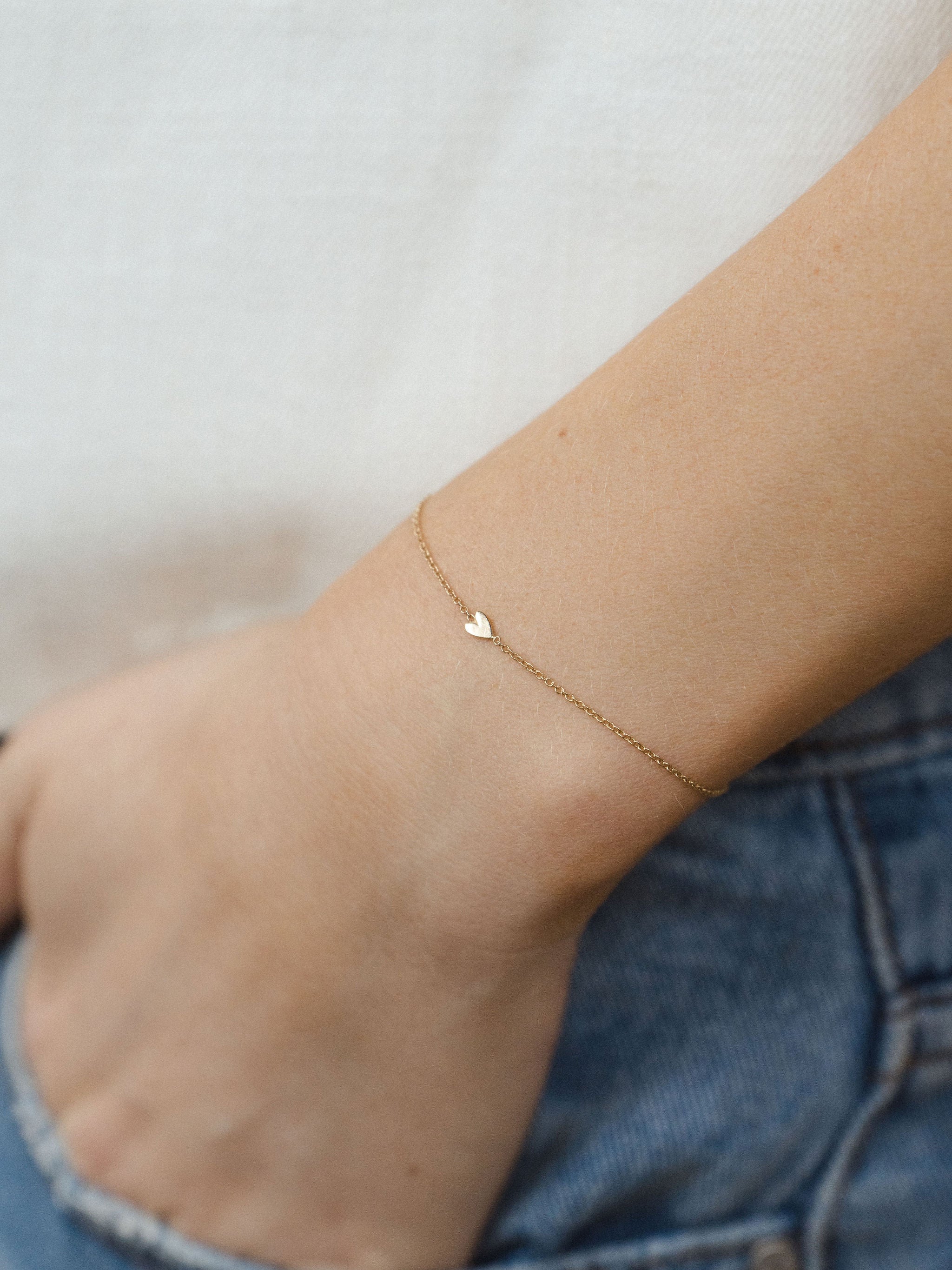 Lovely bracelet store