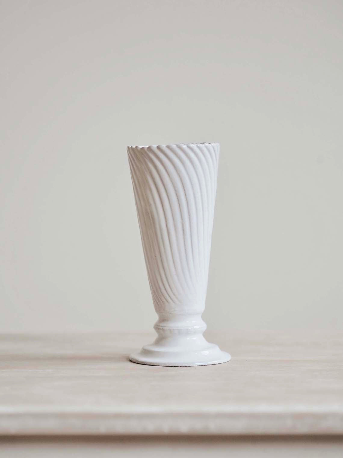 Peggy Vase