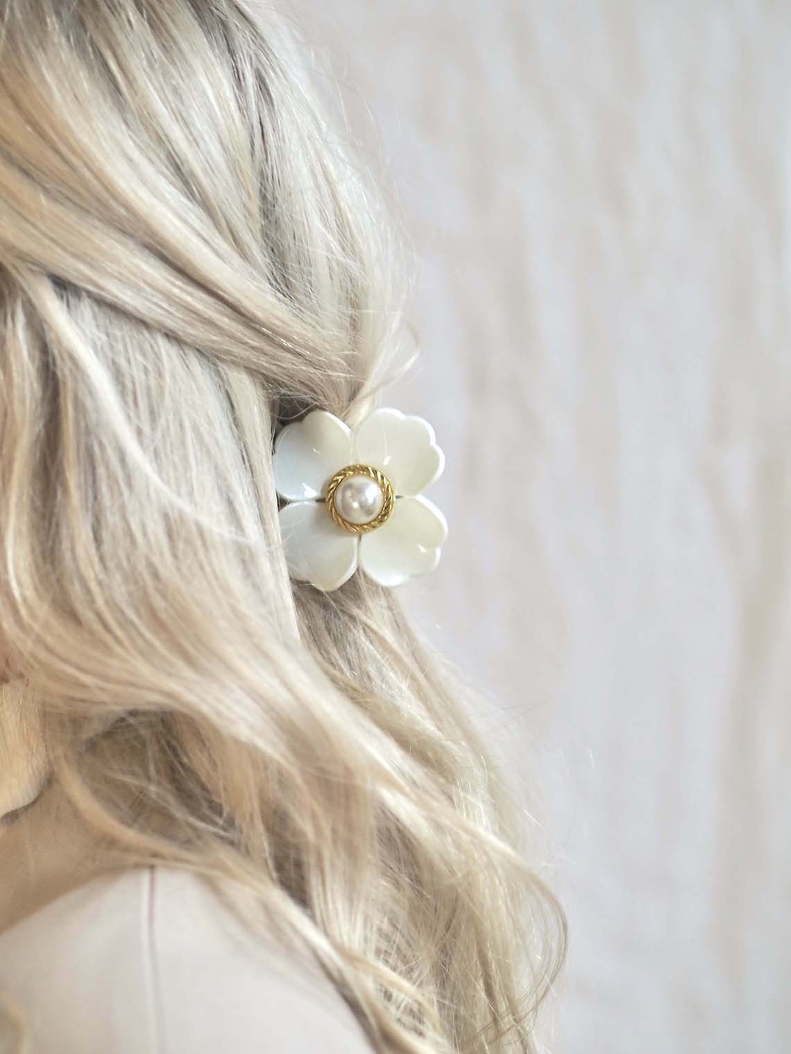 White Flower with Pearl Claw Clip