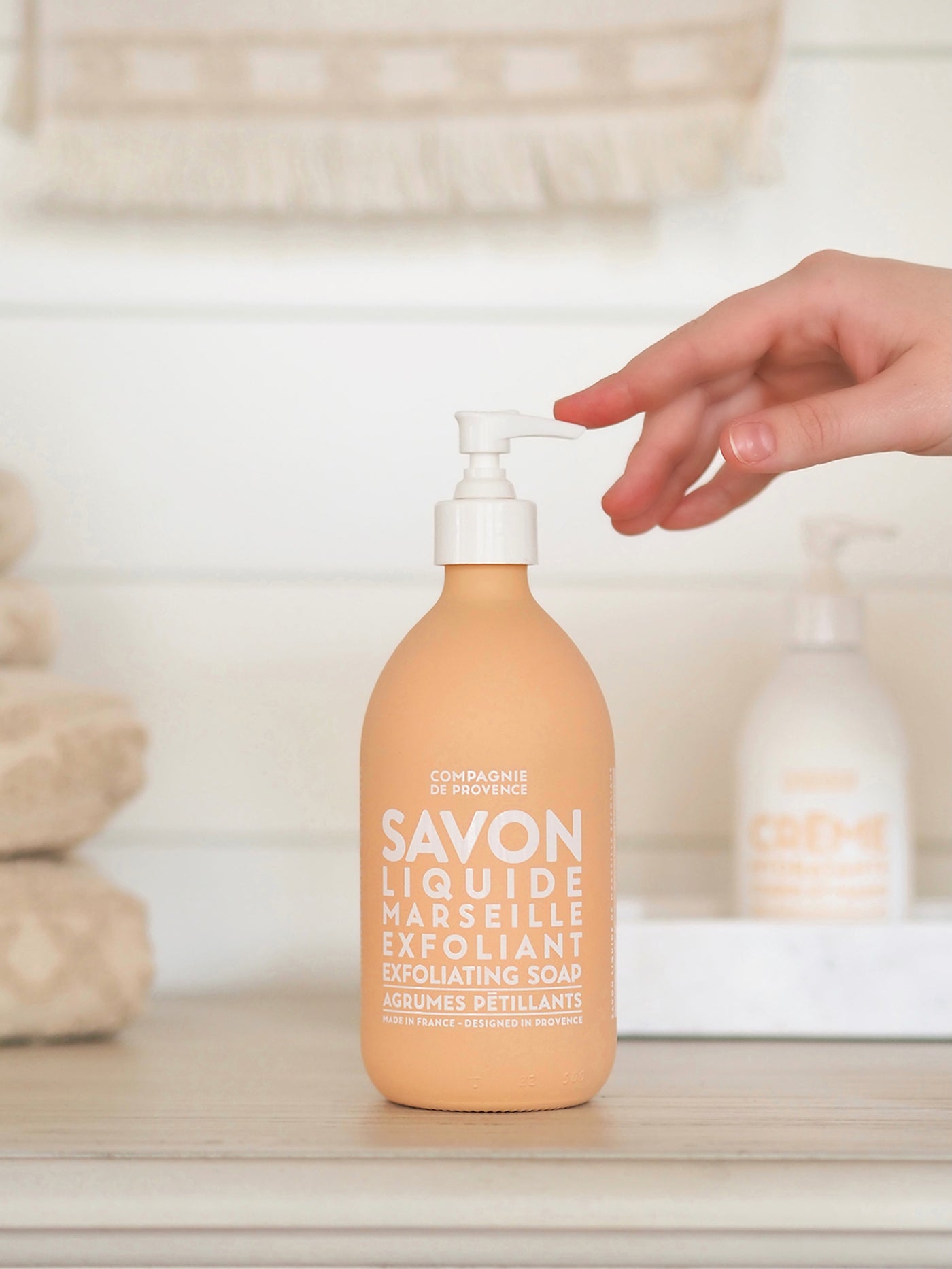 Sparkling Citrus Exfoliating Liquid Soap
