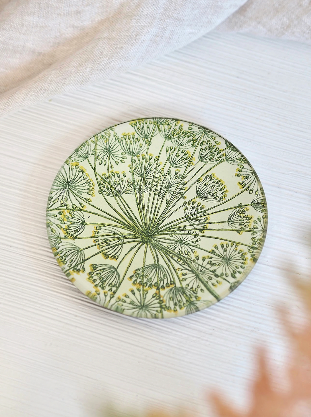 Masterwort Plate - The Cross Decor & Design