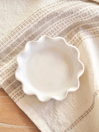 Calypso Scalloped Plates - The Cross Decor & Design