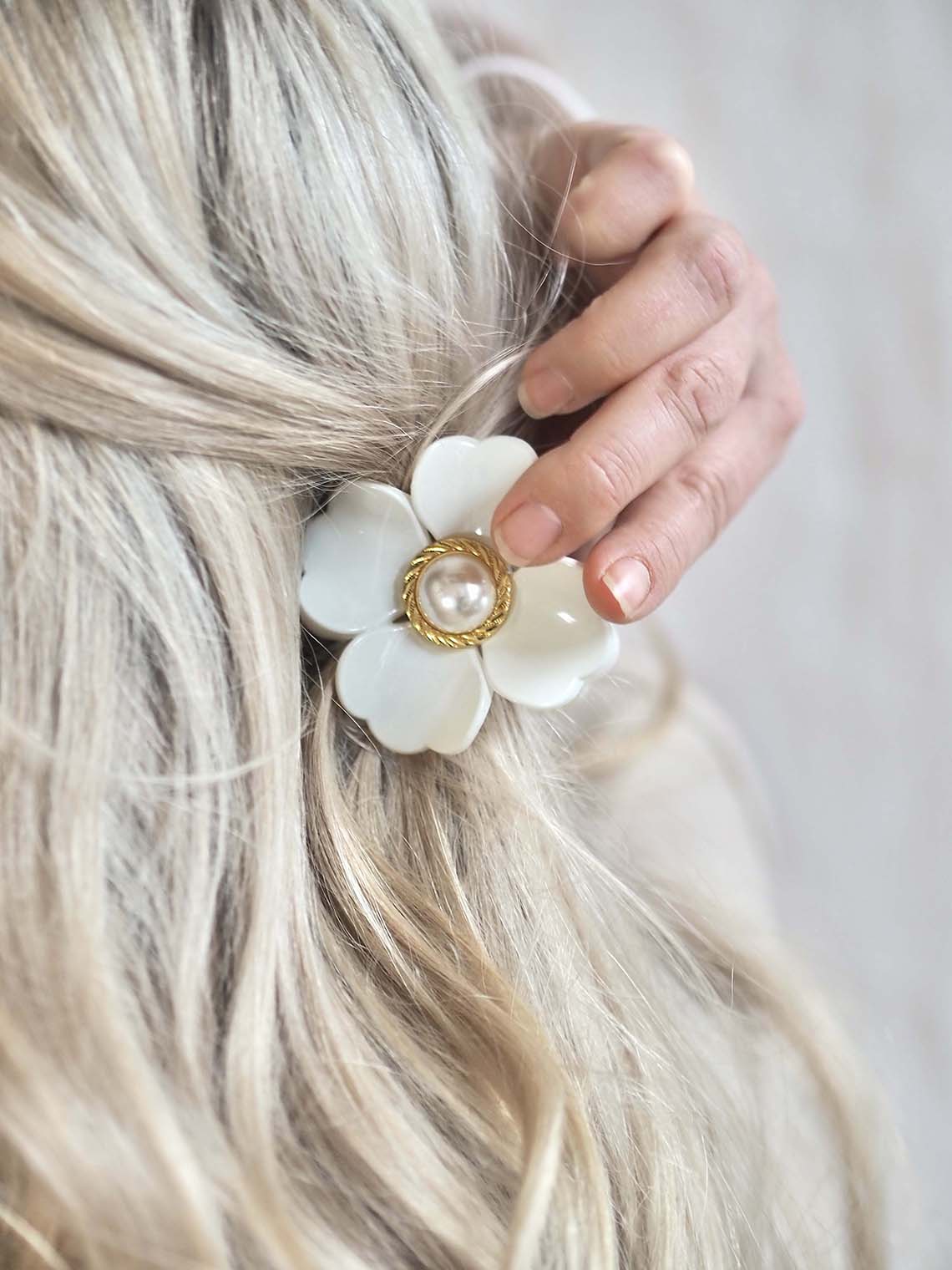White Flower with Pearl Claw Clip