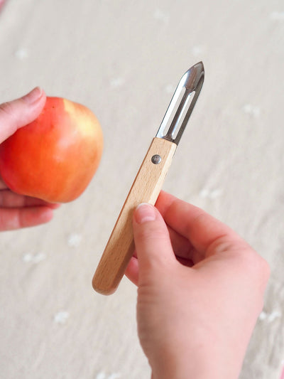 Natural Beech Wood Peeler