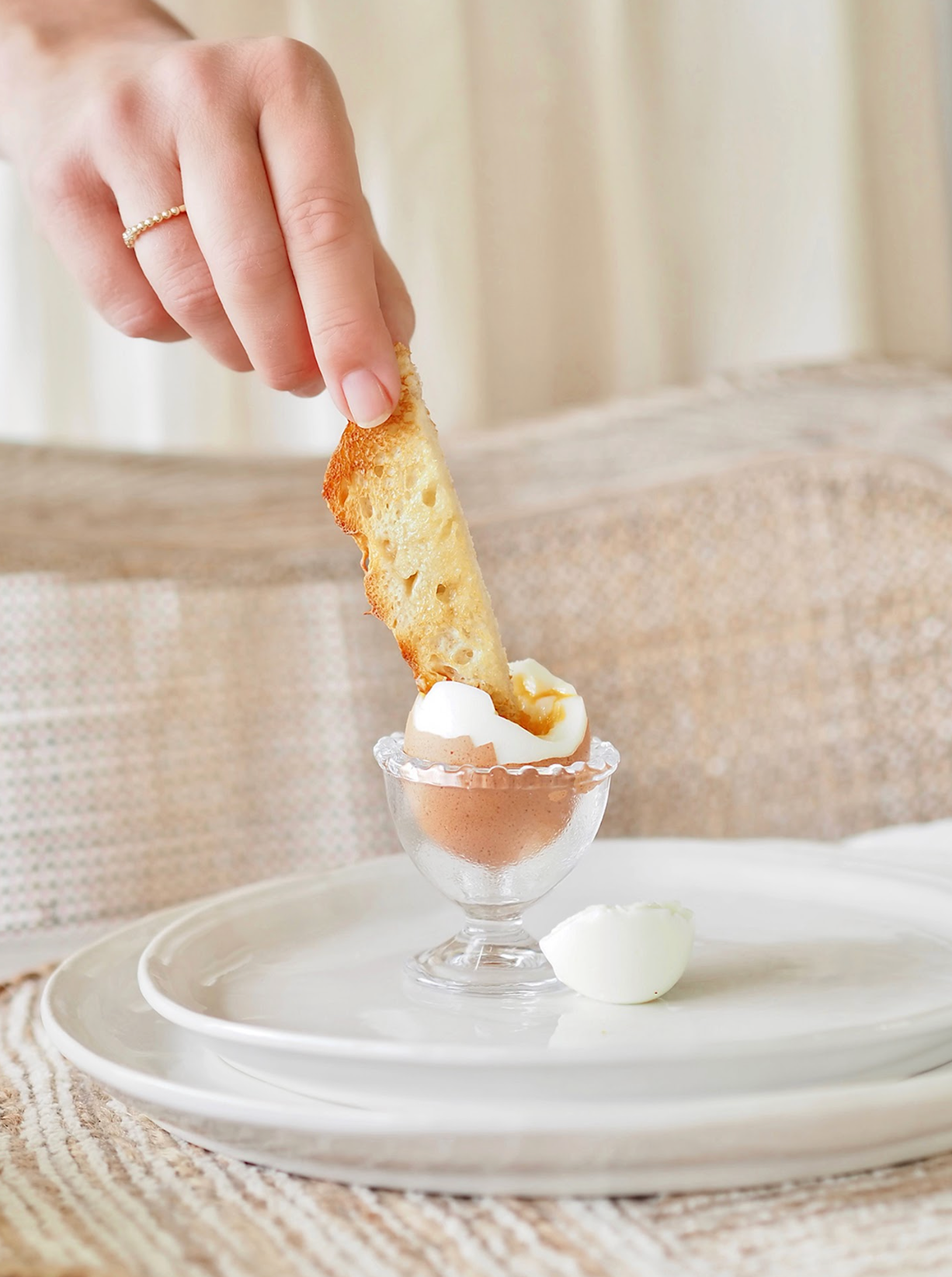 Dotted Edge Egg Cup