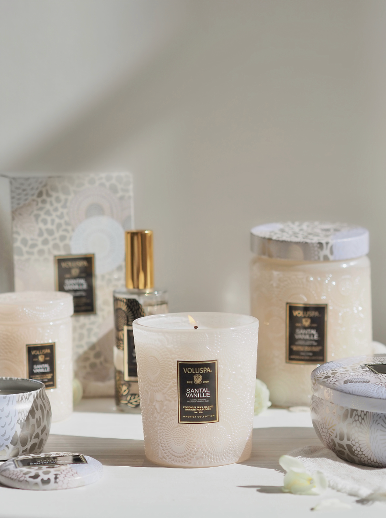 Santal Vanille Classic Boxed Candle - The Cross Decor & Design