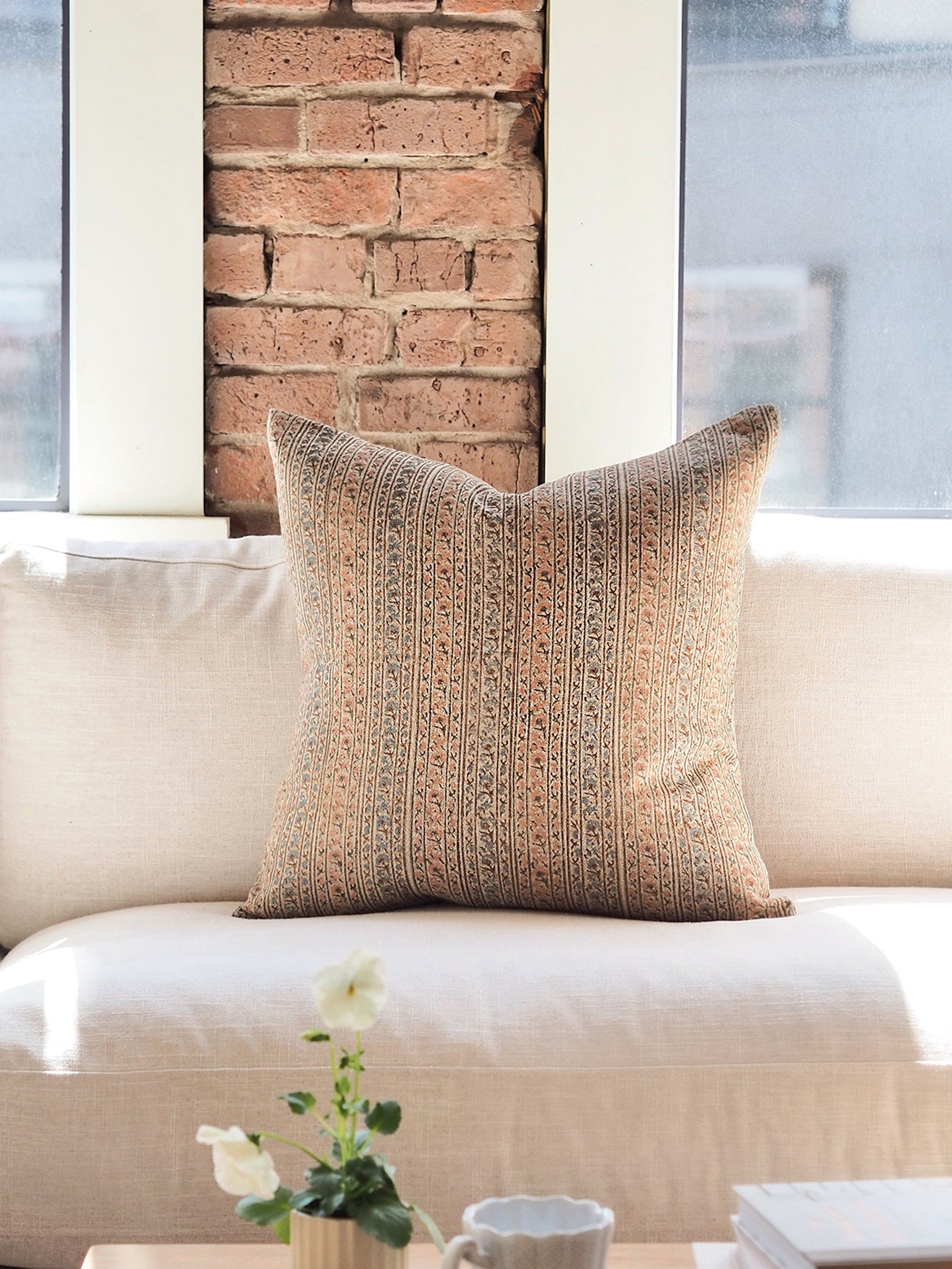 Etna Multi Pillow | 22x22