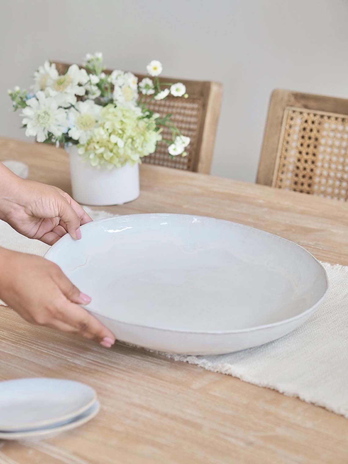 Brisa Serving Bowl 14"