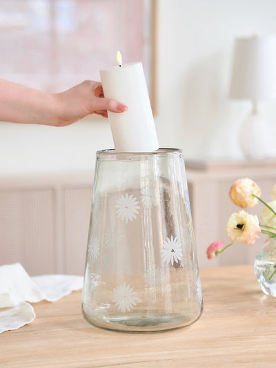Daisy Glass Hurricane