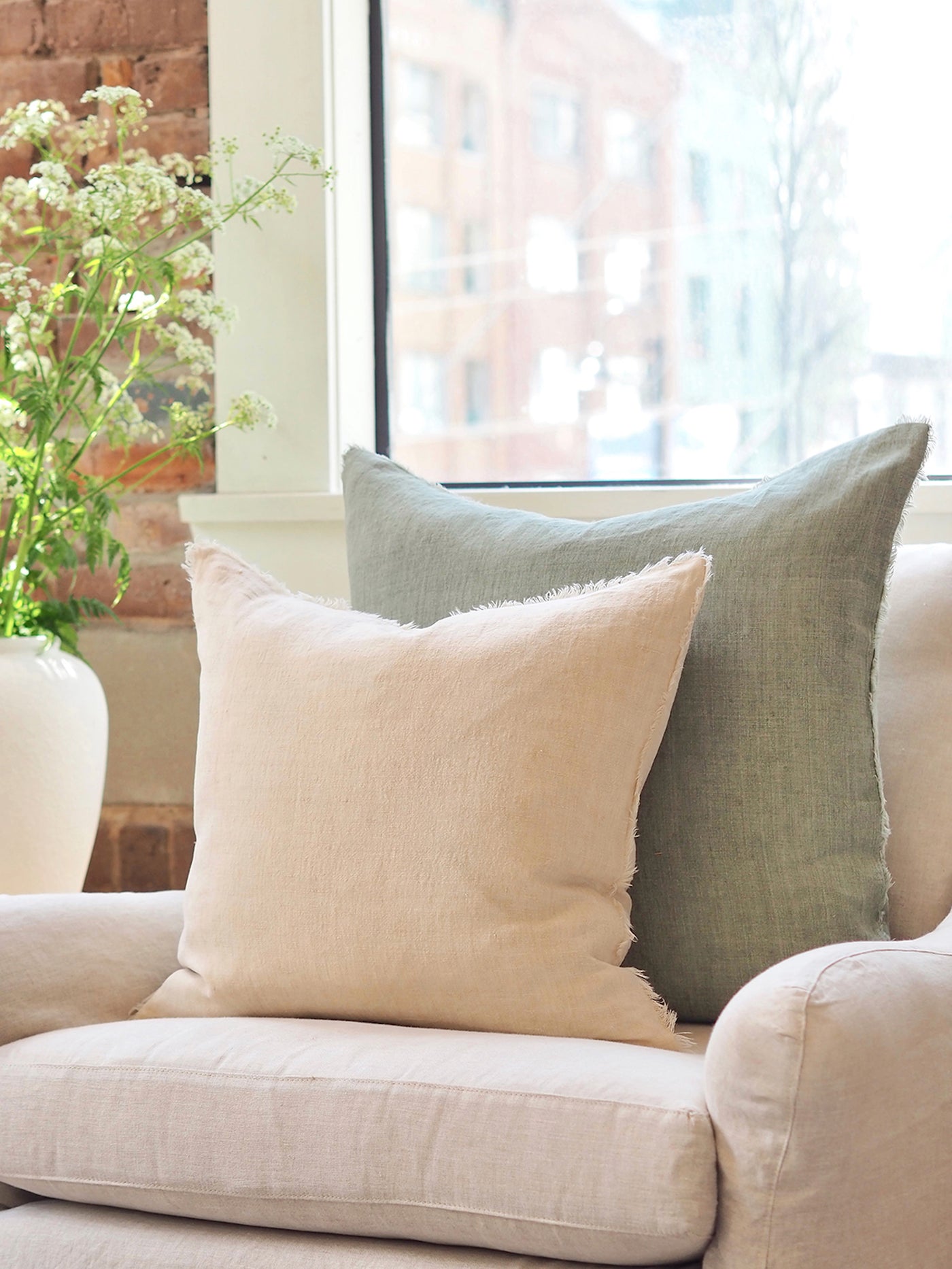 Lina Pampas Pillow | 20x20