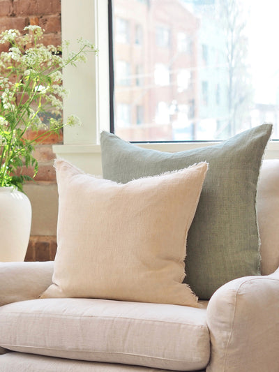 Lina Pampas Pillow | 20x20