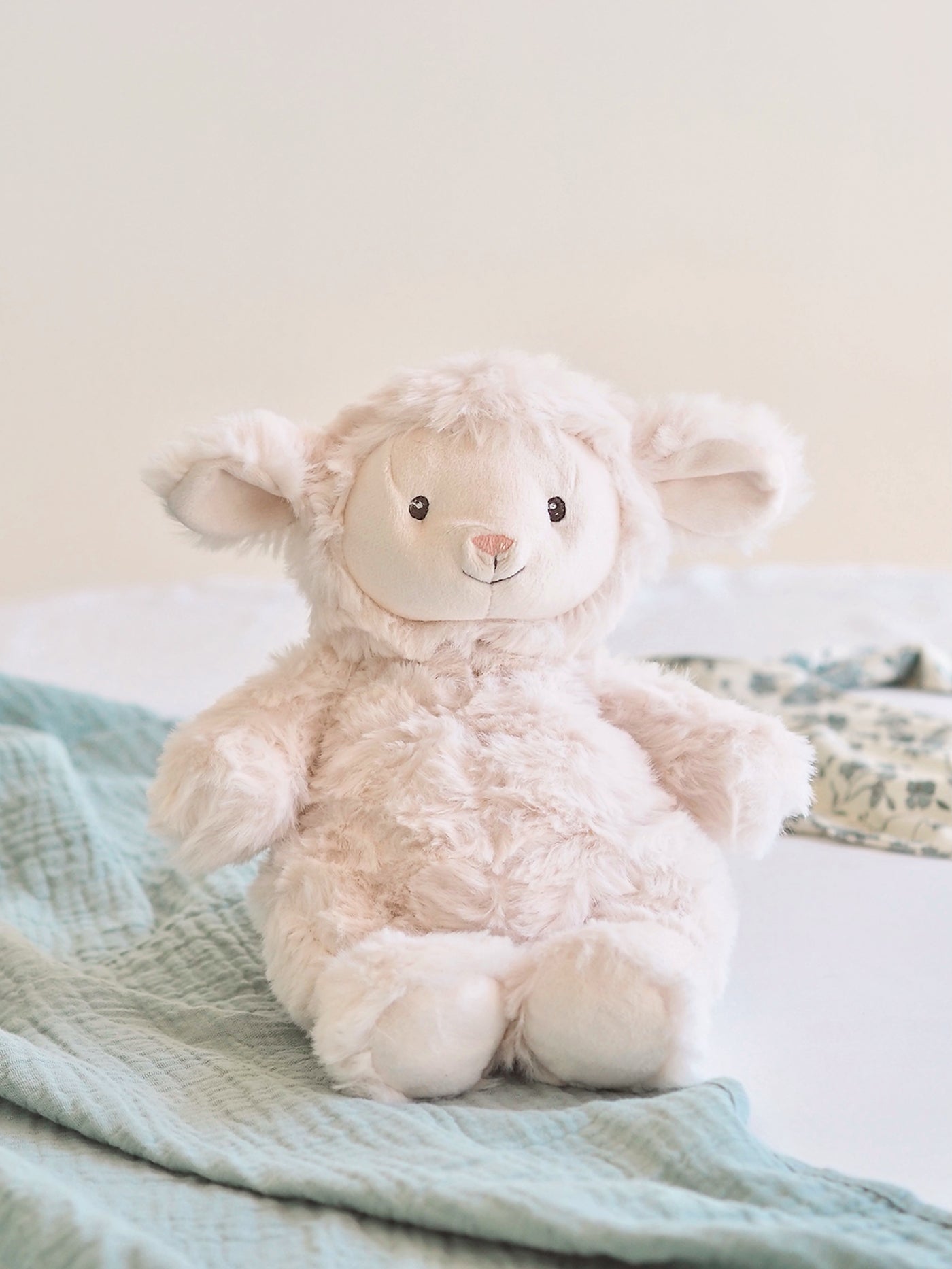 Curly Lamb - The Cross Decor & Design