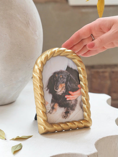 Brushed Brass Arched Mini Frame 3x4