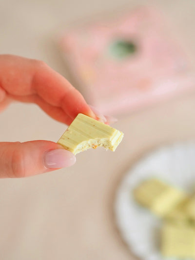 La Vie En Rose Pistachio Crunch Candy Bar