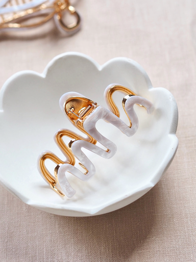 Willow Coastal Pearl Claw Clip - The Cross Decor & Design