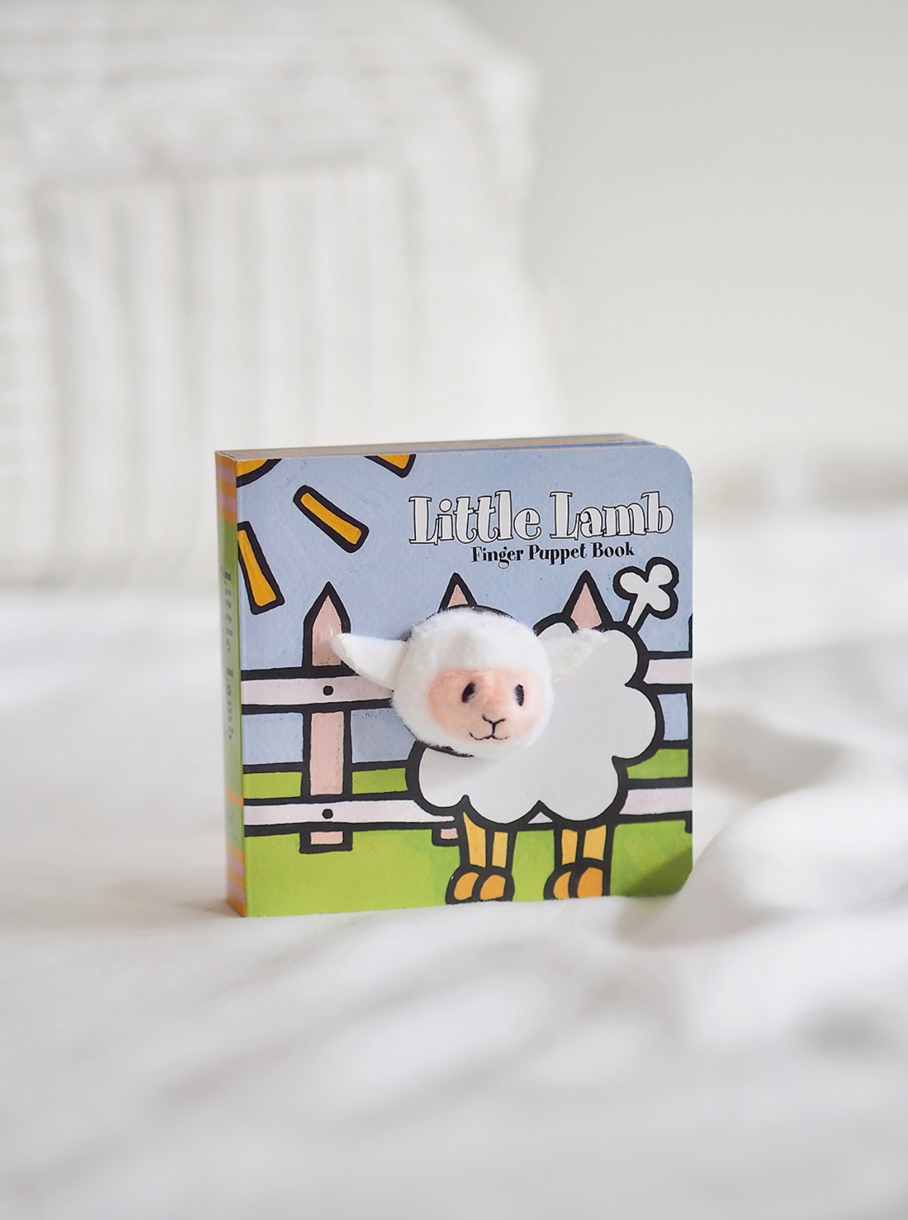 Little Lamb: Finger Puppet Book - The Cross Decor & Design