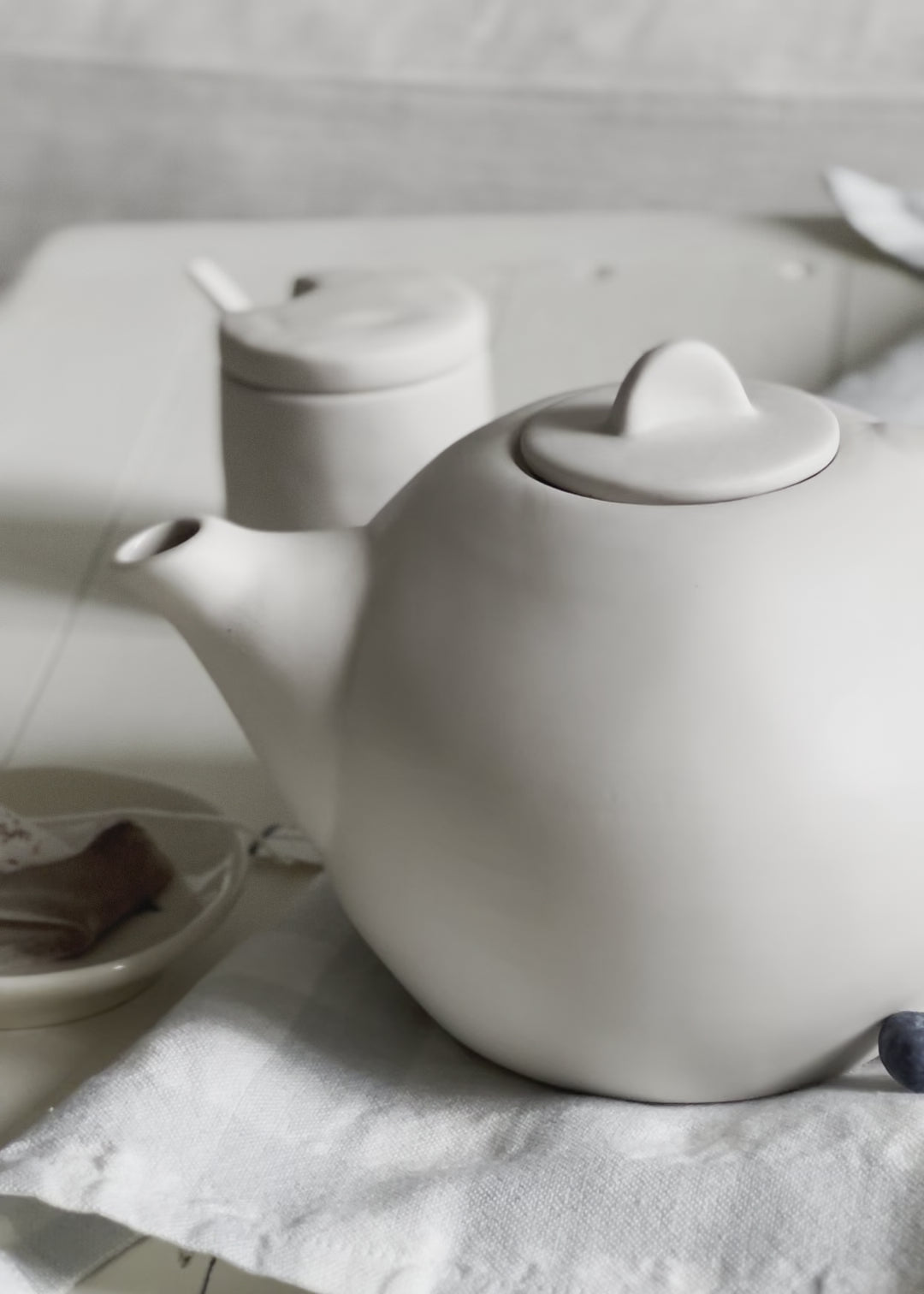 Fitz Pearl Teapot
