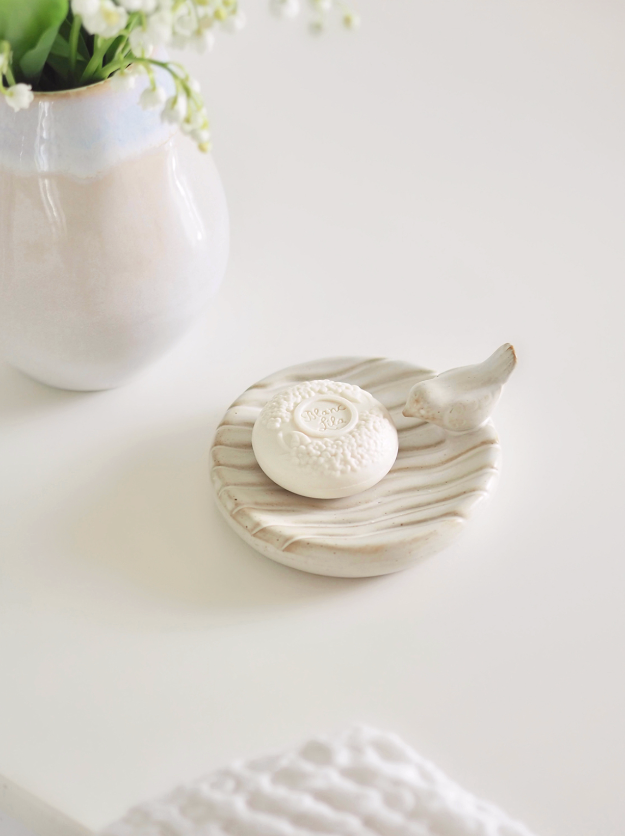 Blanc Lila Petite Savon Soap - The Cross Decor & Design