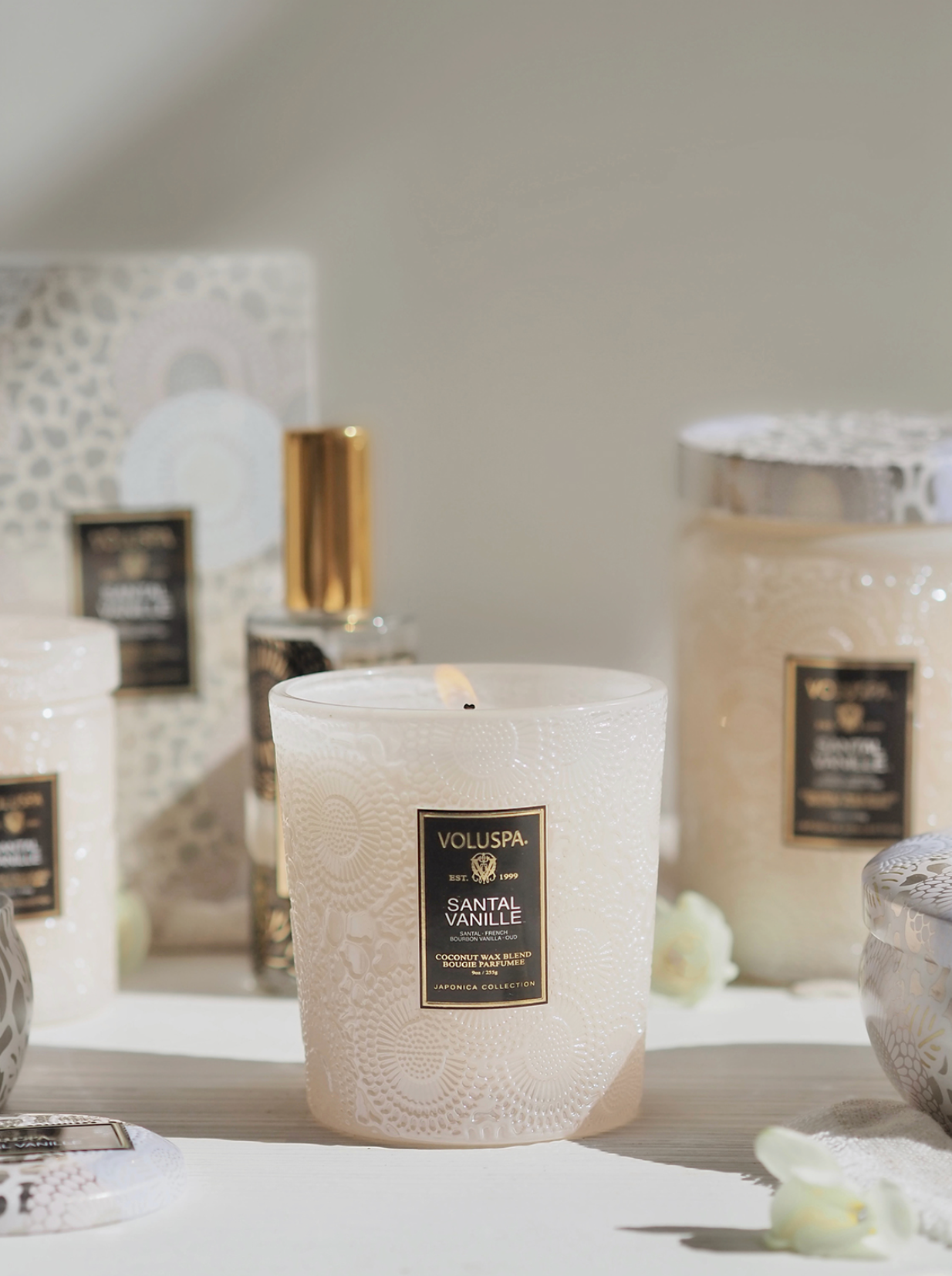 Santal Vanille Classic Boxed Candle - The Cross Decor & Design