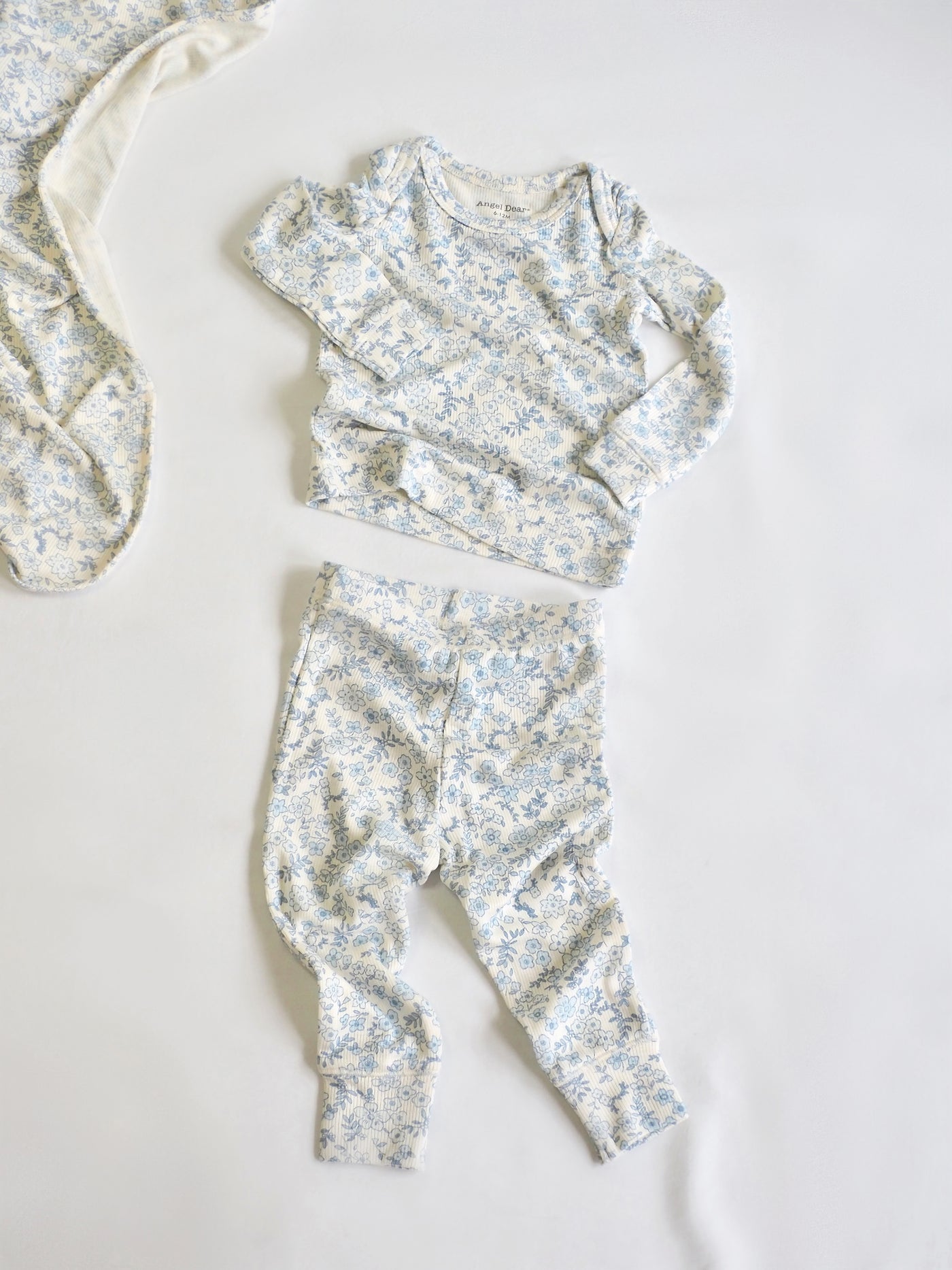 Blue Calico Floral Lounge Wear Set - The Cross Decor & Design