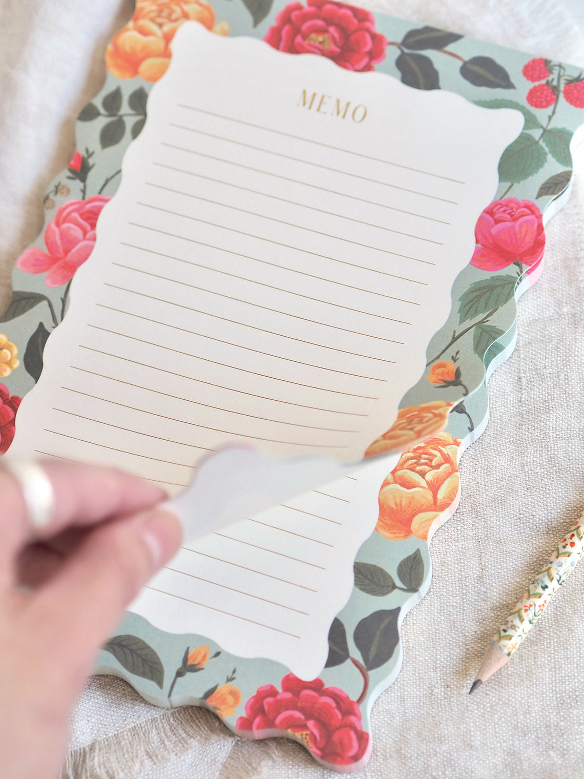 Roses Memo Notepad