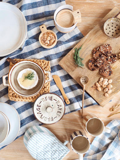 Noa Tapas Plates and Holder - The Cross Decor & Design