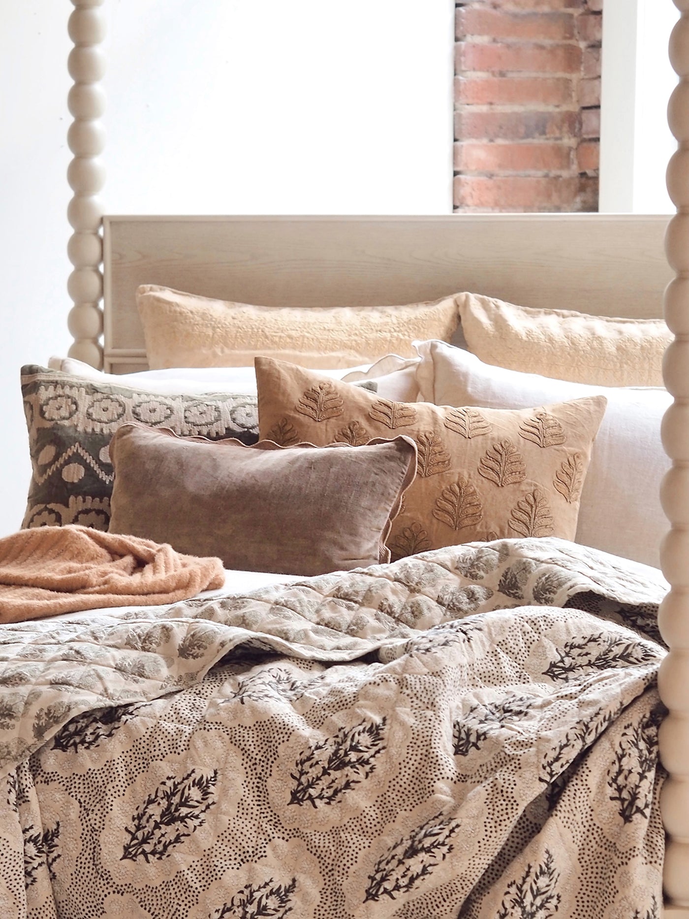 Vivian Scalloped Mink Pillow | 21x12