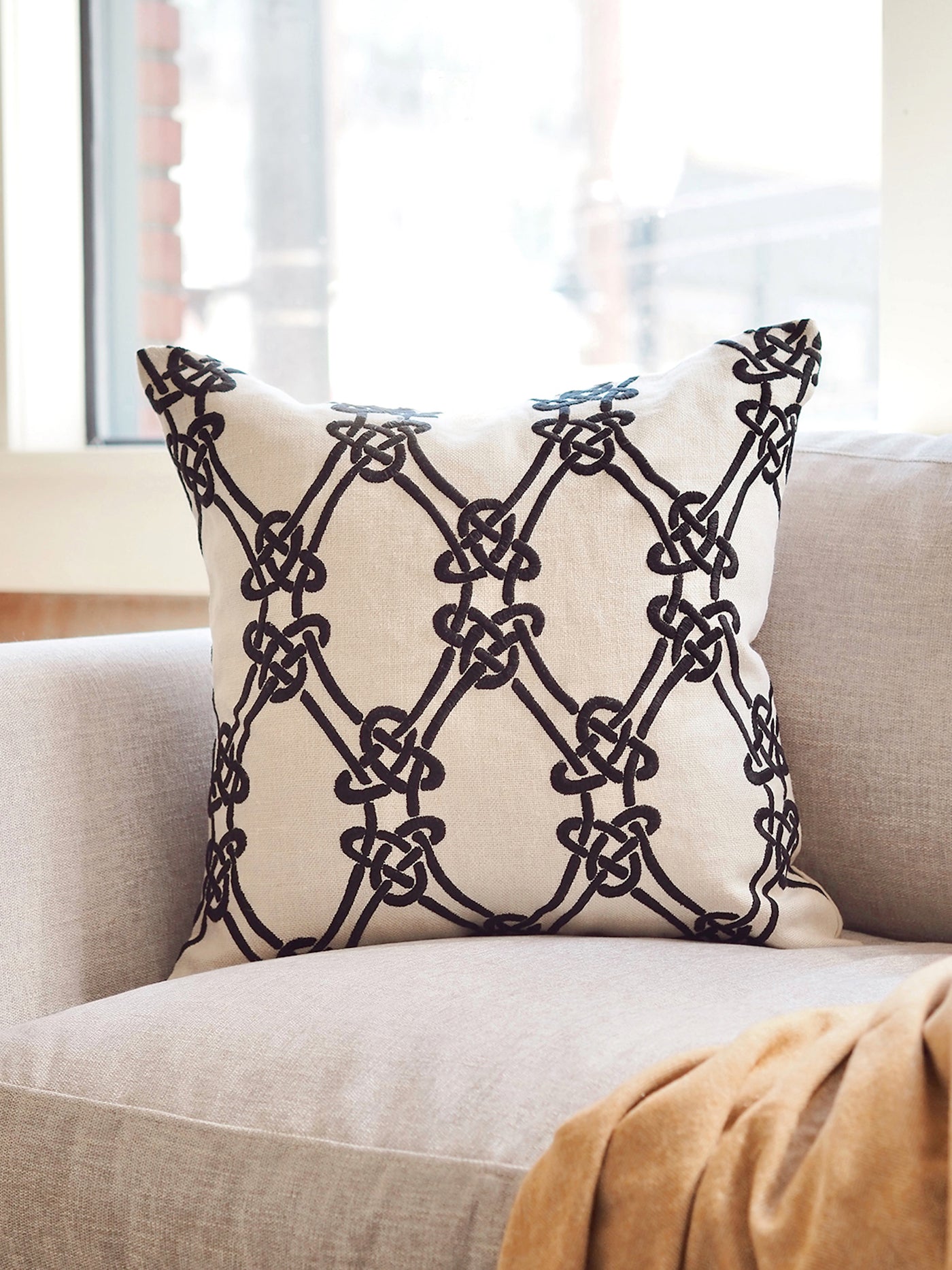 The Knots Pillow | 22x22 - The Cross Decor & Design