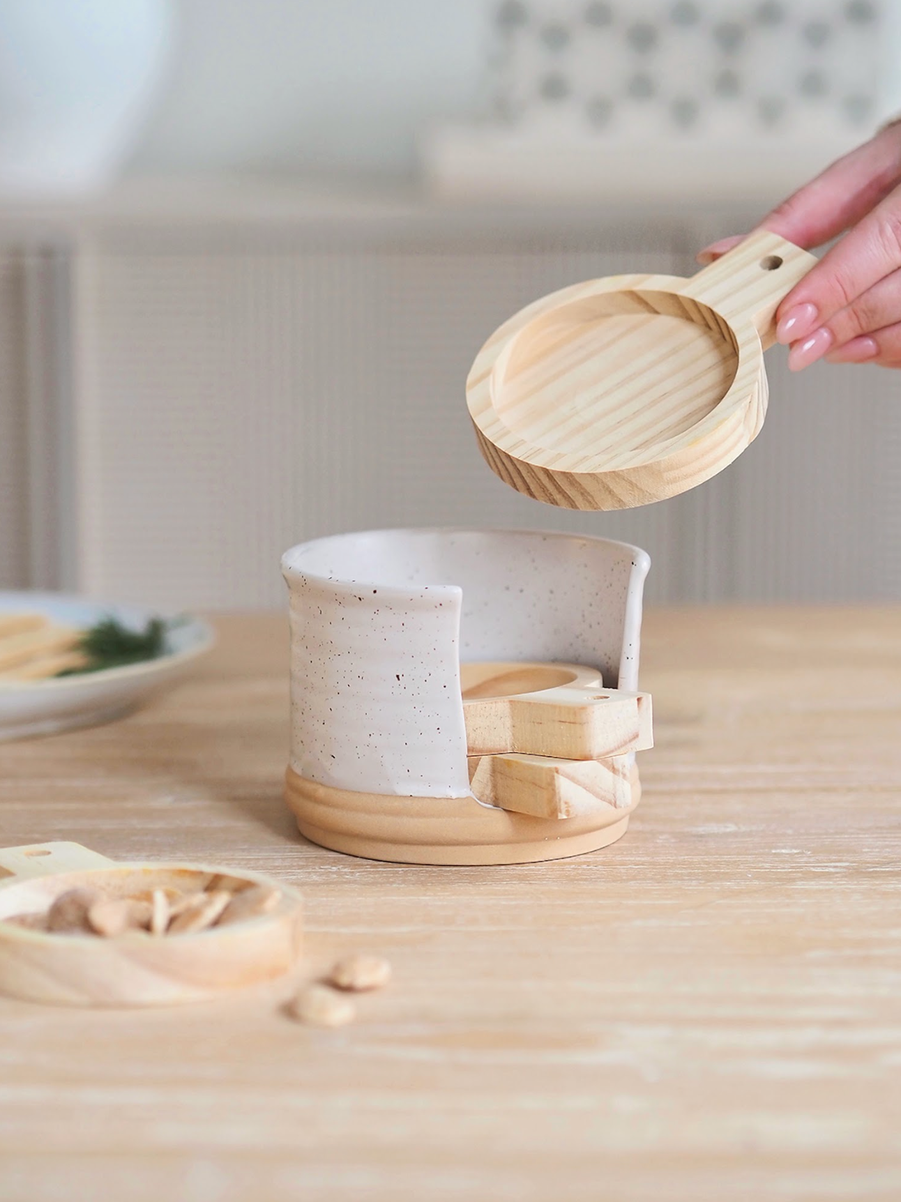 Noa Tapas Plates and Holder - The Cross Decor & Design