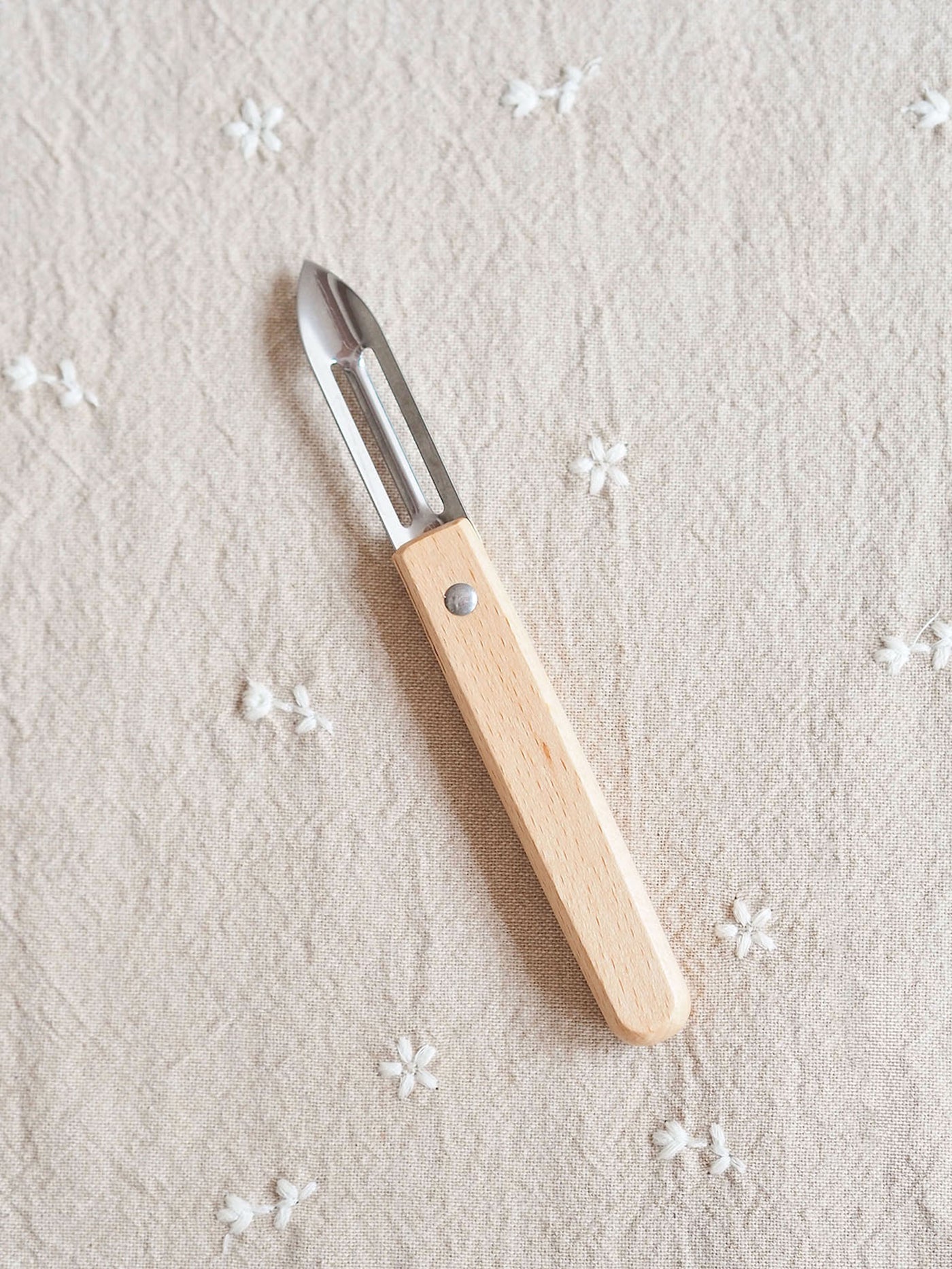 Natural Beech Wood Peeler