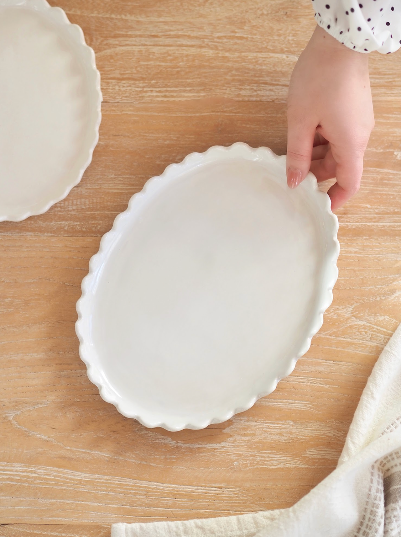 Nova Scalloped Oval Plate - The Cross Decor & Design