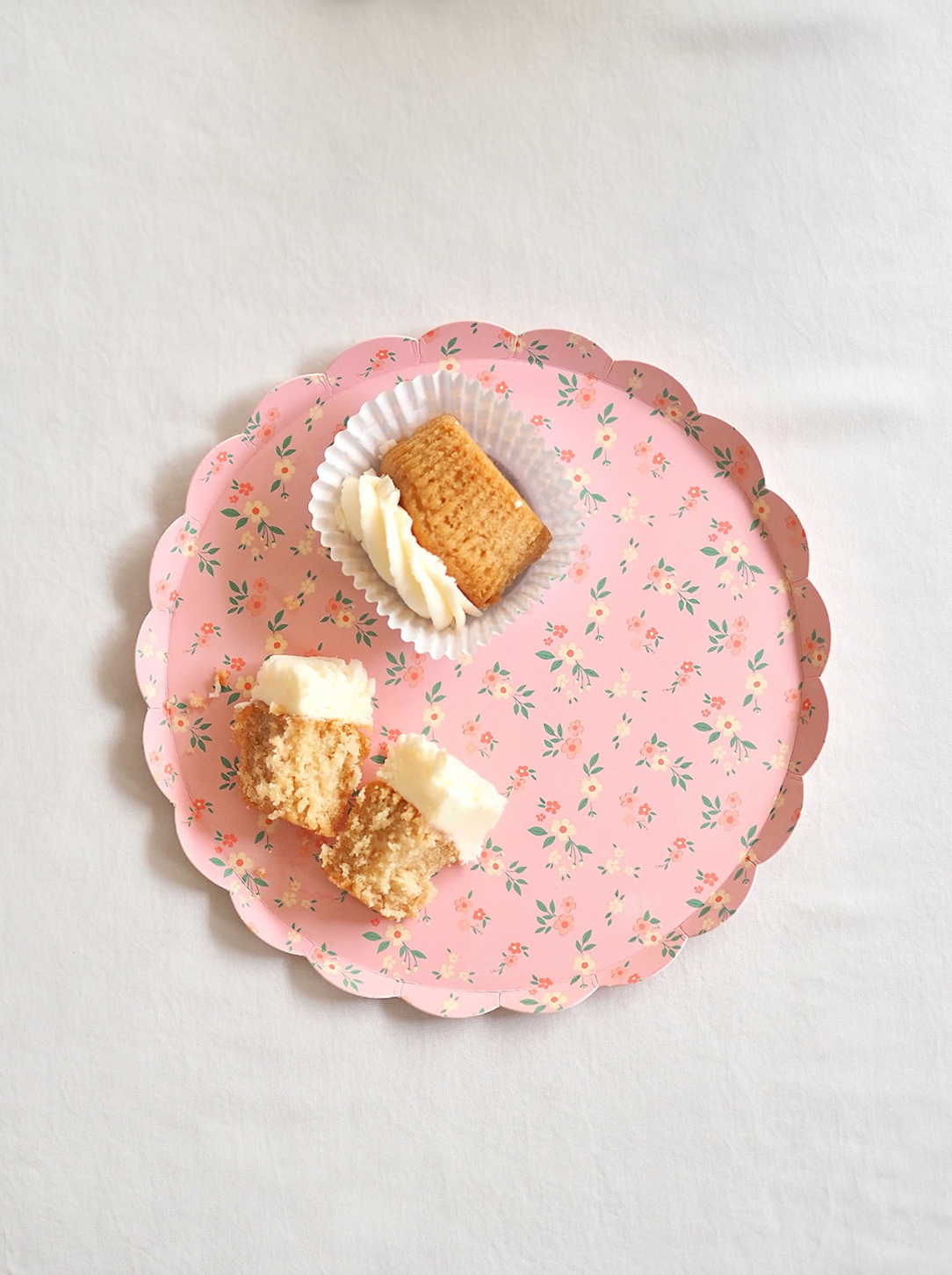 Vintage Ditsy Side Plates - The Cross Decor & Design