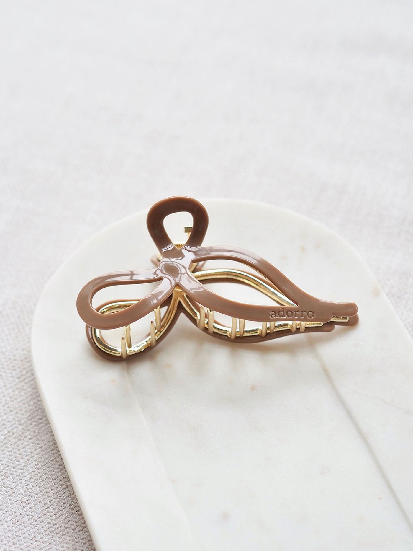 Sabrina Solid Claw Clip | Beige