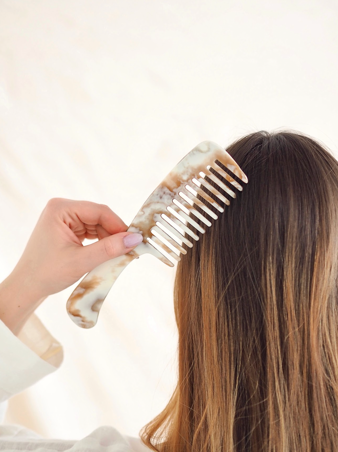 Calacatta Combs - The Cross Decor & Design