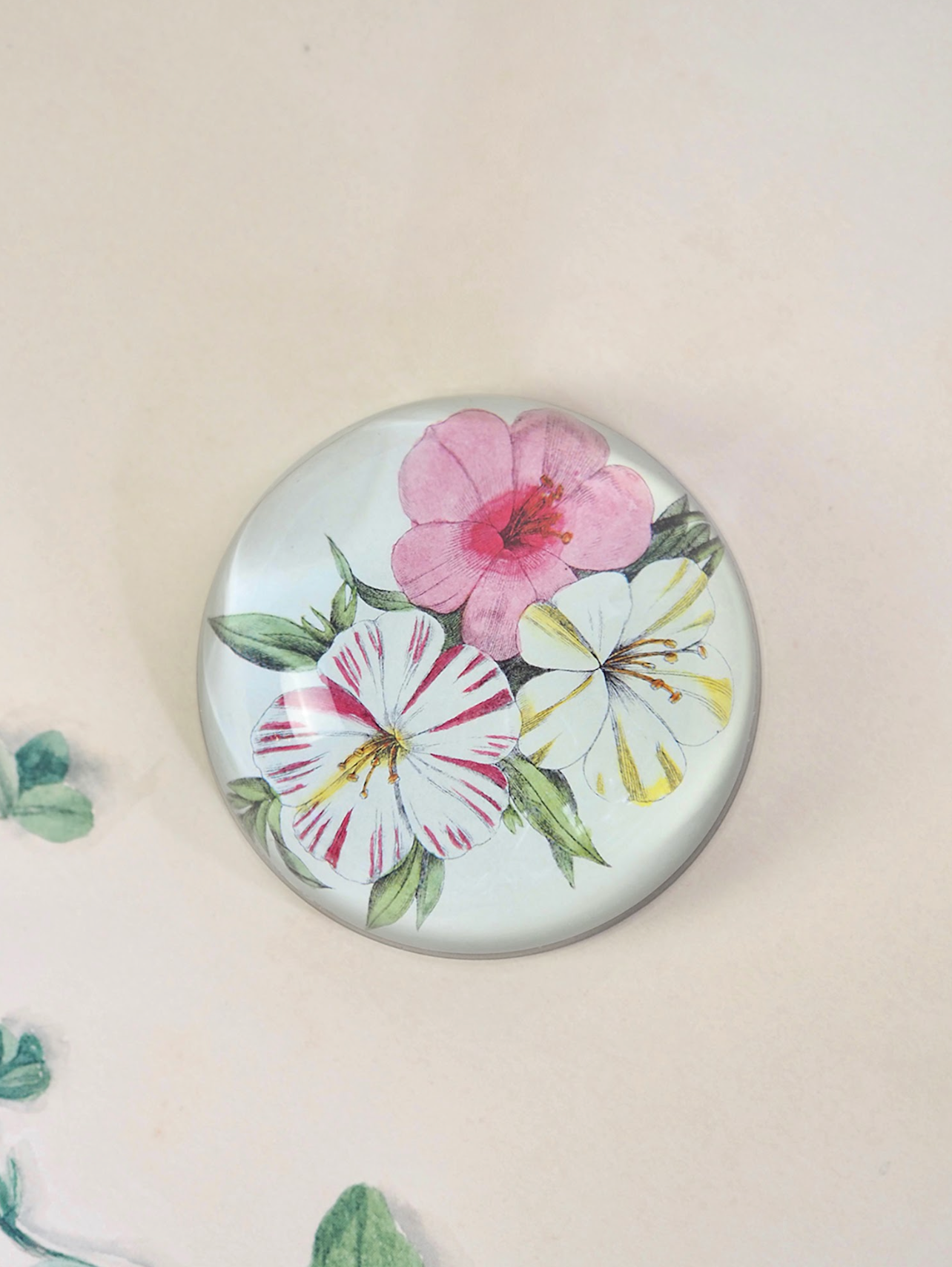 Belle de Nuit Dome Paperweight - The Cross Decor & Design