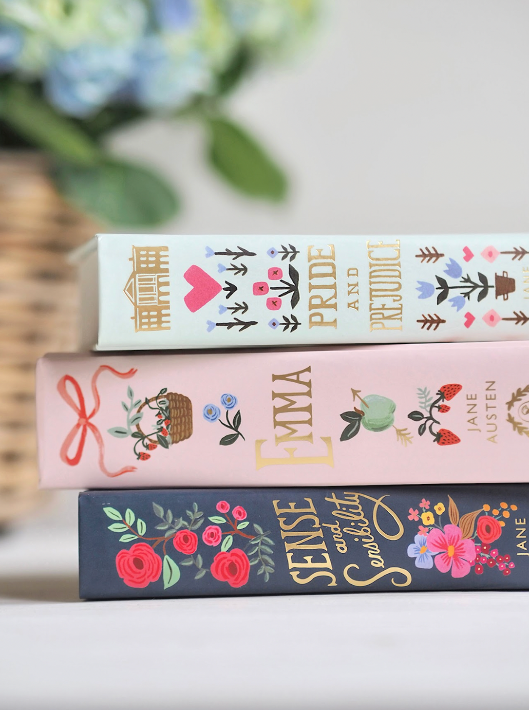 Sense and Sensibility | Illustrated by Anna Bond Book