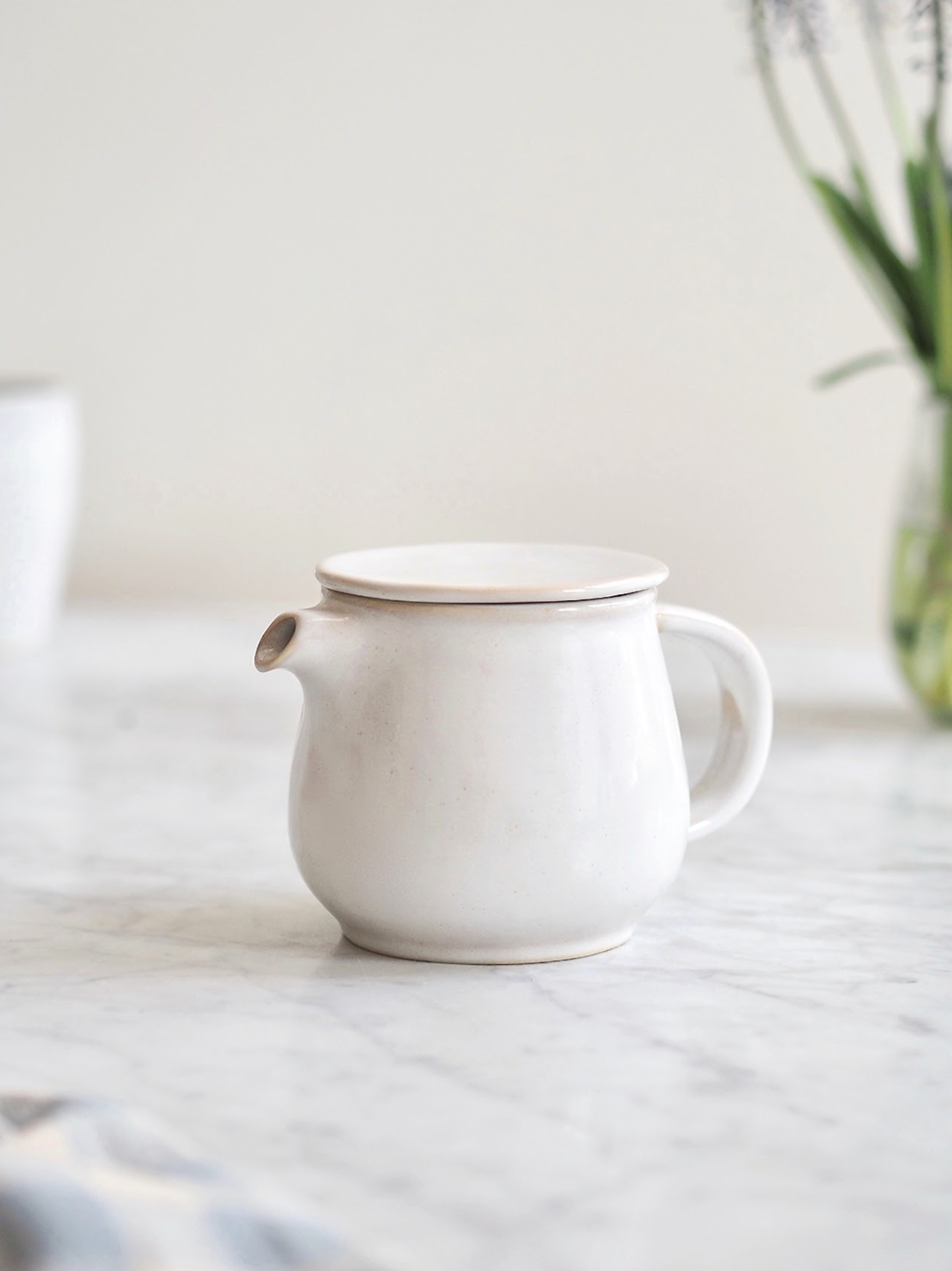 Roda Branca Teapot w/ Infuser - The Cross Decor & Design