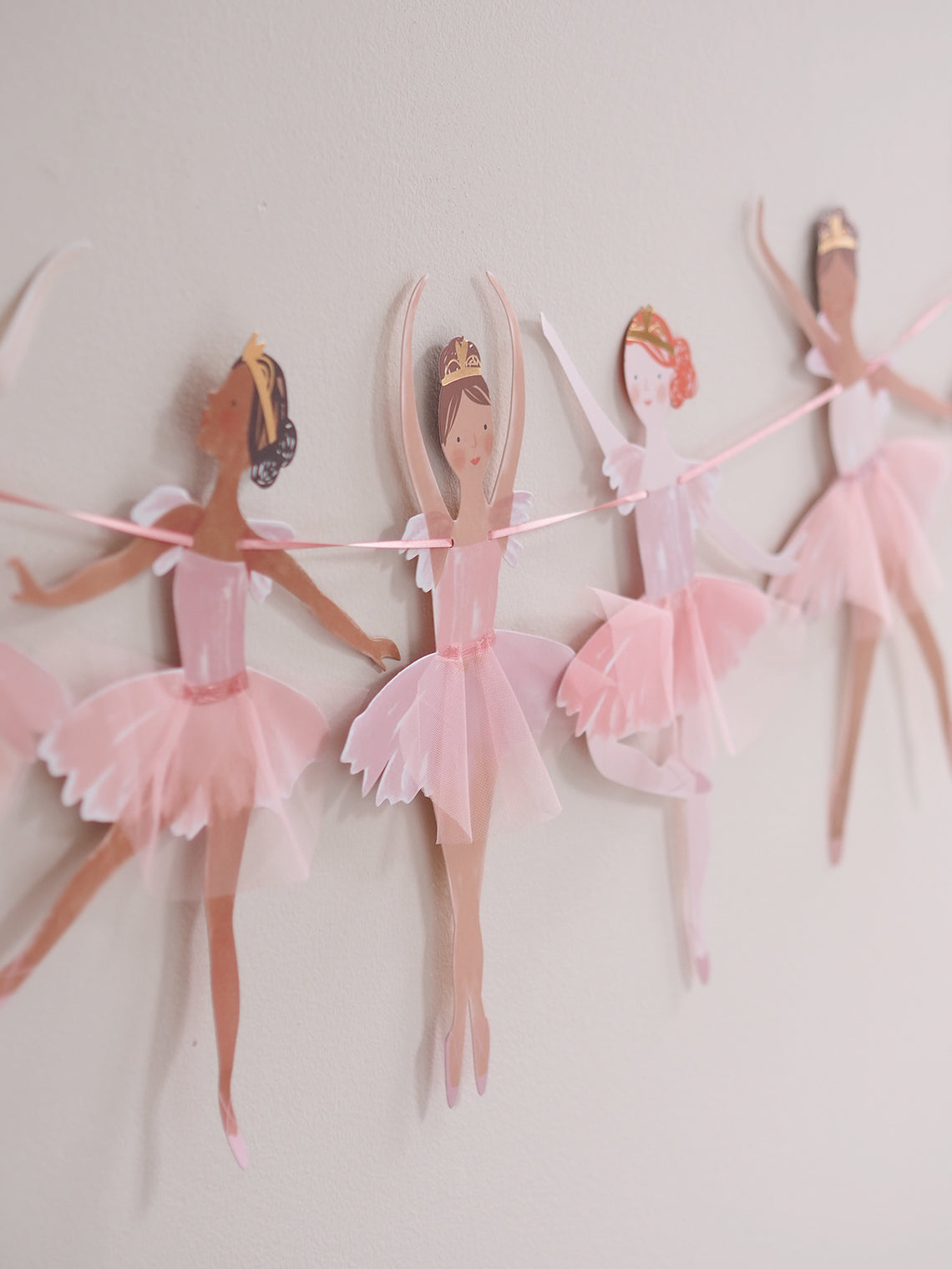 Ballerina Garland - The Cross Decor & Design