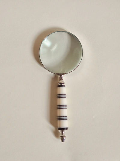 Olivier Magnifying Glass