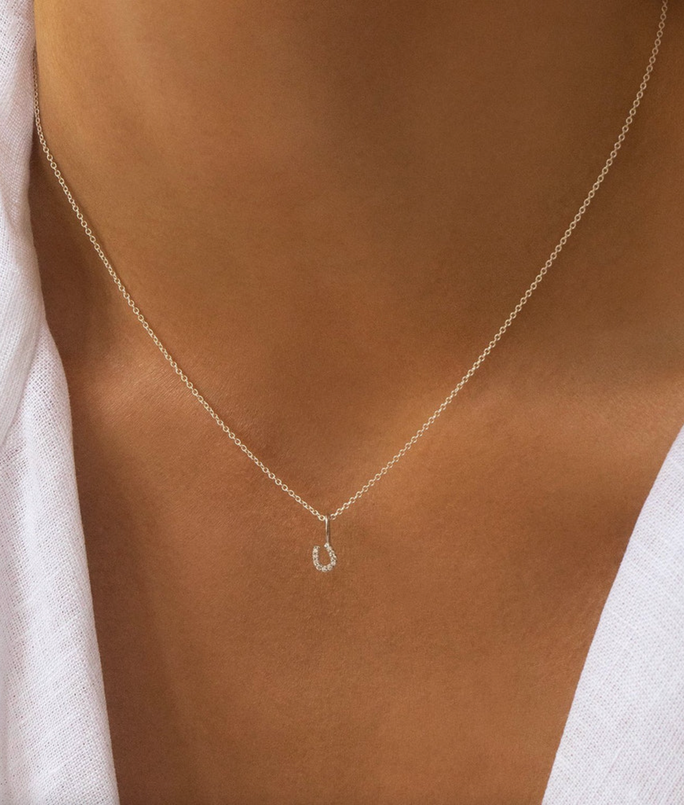 Tiny pendant on sale necklace silver