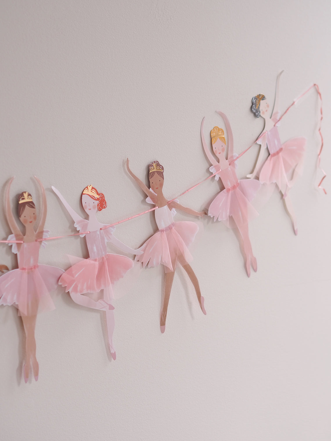 Ballerina Garland