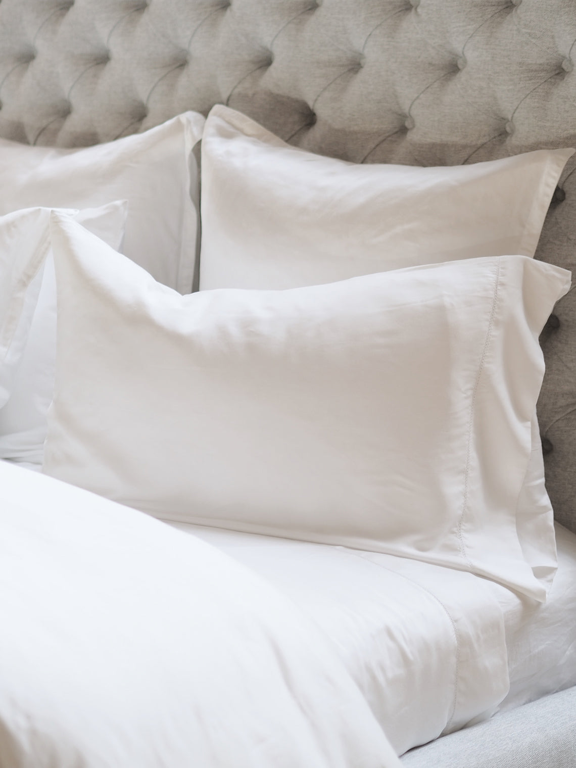 Catalina Bedding by The Cross | White