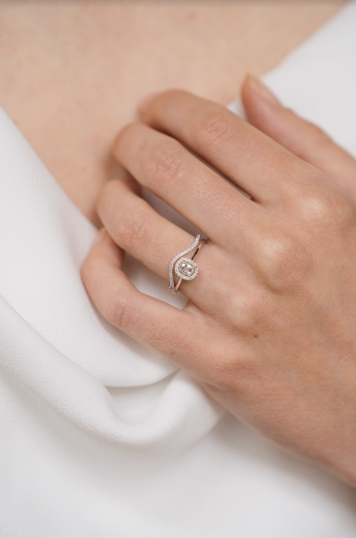 Diamond Aurora Rosecut Ring | 14K White Gold - The Cross Decor & Design