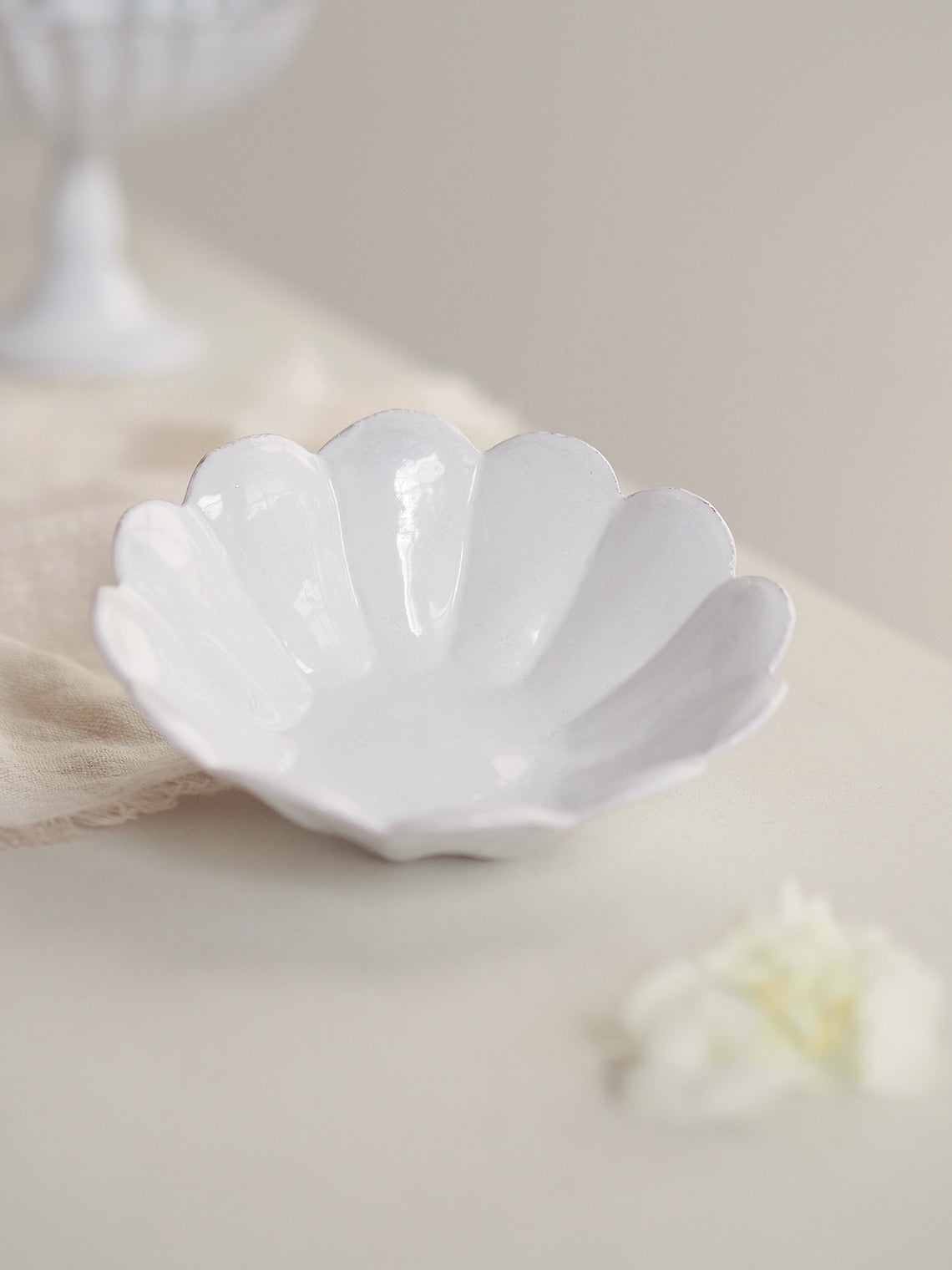 Marguerite Fruit Bowl | Small - The Cross Decor & Design